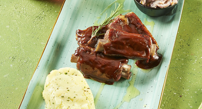 BBQ Ribs with  coleslow and potato   mash