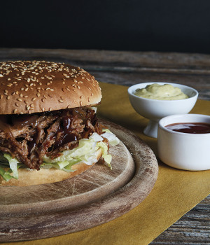 Pulled pork burger