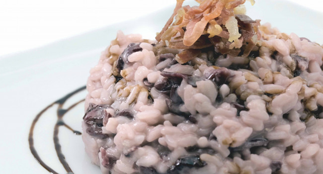 Risotto with red radicchio and balsamic