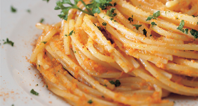 Spaghetti alla polpa di riccio e bottarga