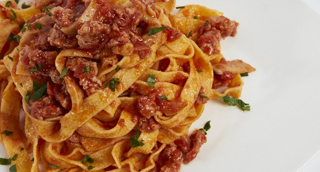 Tagliatelle ragù e funghi porcini