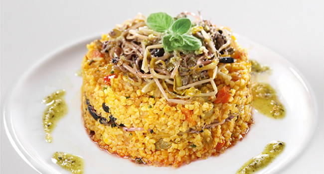 Little timbale of bulgur wheat and beansprouts