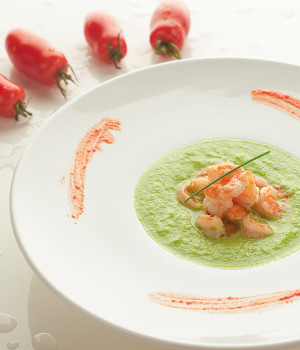 Soupe aux petits pois et crevettes